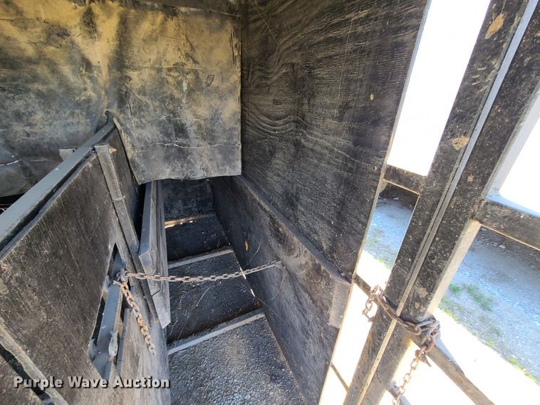 image for item DN5651 Breeding chute