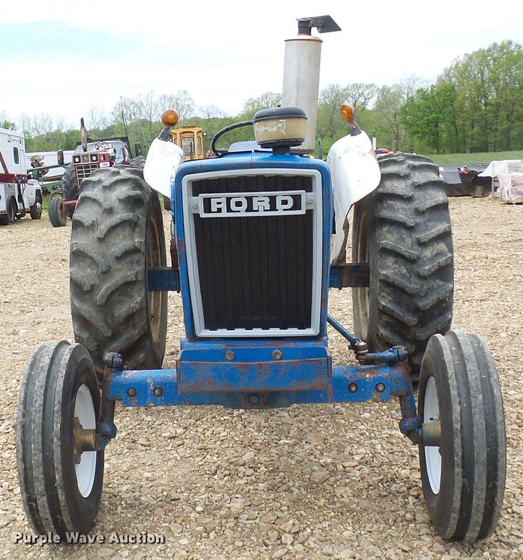 image for item DN6761 Ford 4600  tractor