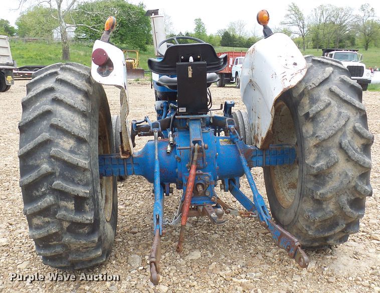 image for item DN6761 Ford 4600  tractor