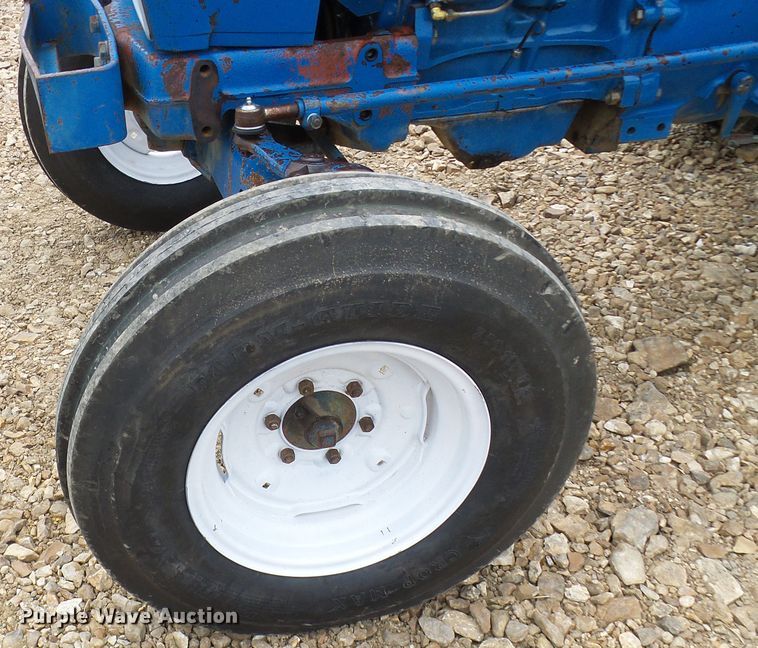 image for item DN6761 Ford 4600  tractor