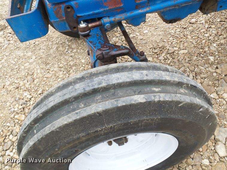image for item DN6761 Ford 4600  tractor
