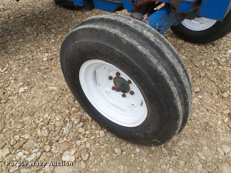 image for item DN6761 Ford 4600  tractor