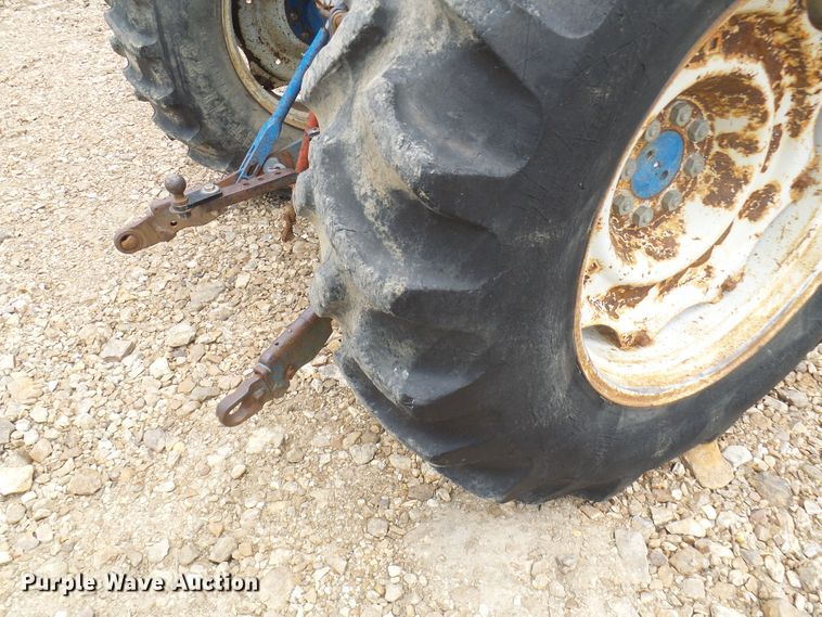 image for item DN6761 Ford 4600  tractor