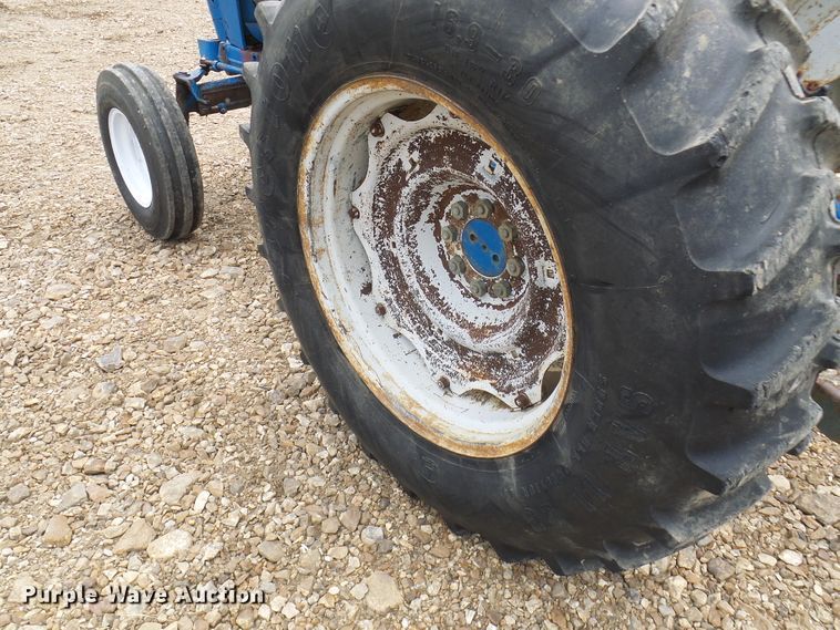 image for item DN6761 Ford 4600  tractor