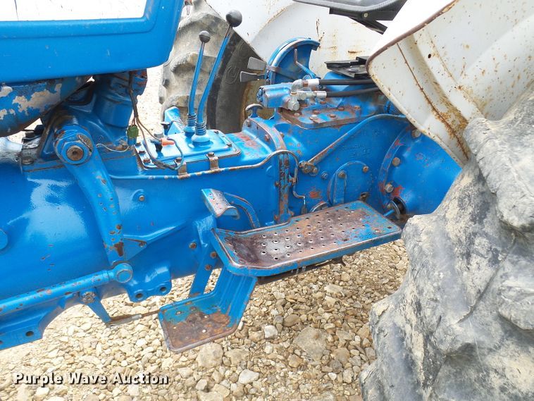 image for item DN6761 Ford 4600  tractor