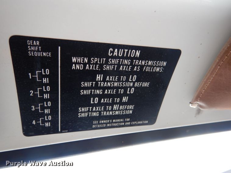 image for item FI9075 1975 GMC 6000  grain truck