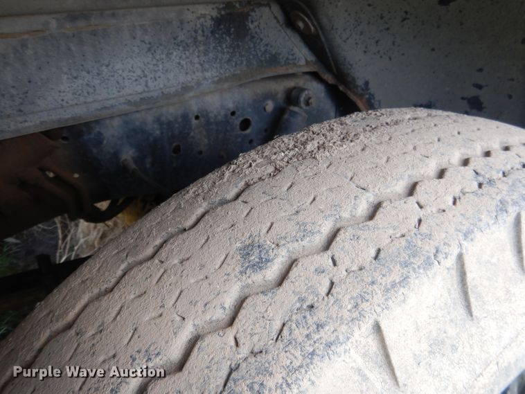 image for item FI9075 1975 GMC 6000  grain truck