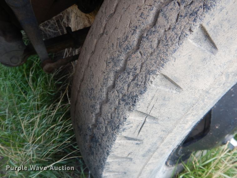 image for item FI9075 1975 GMC 6000  grain truck