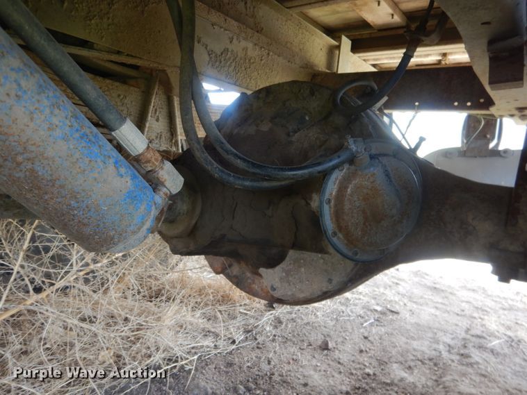 image for item FI9075 1975 GMC 6000  grain truck