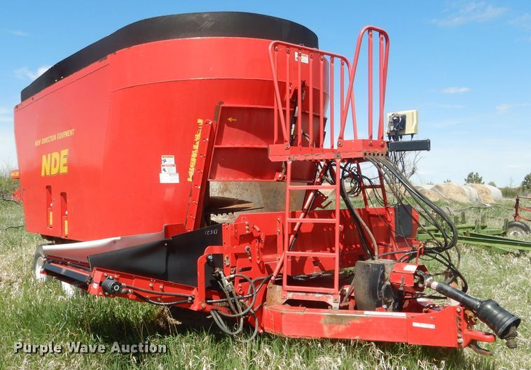 image for item FI9080 2013 NDE 2806  vertical feed mixer