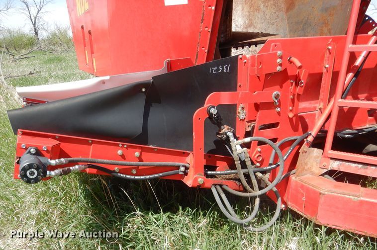 image for item FI9080 2013 NDE 2806  vertical feed mixer