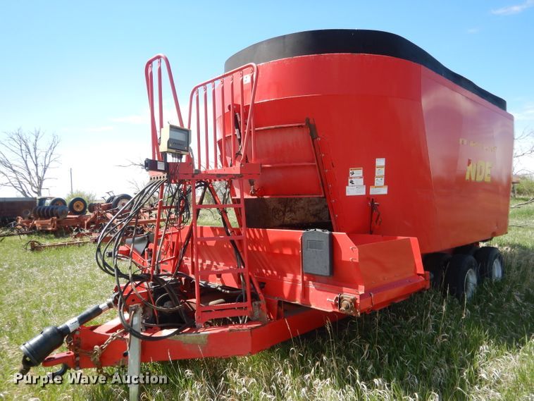 image for item FI9080 2013 NDE 2806  vertical feed mixer