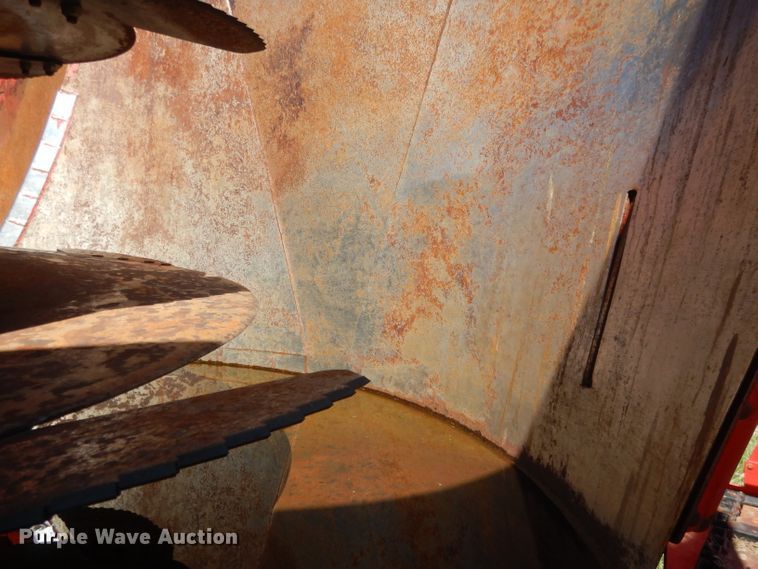 image for item FI9080 2013 NDE 2806  vertical feed mixer