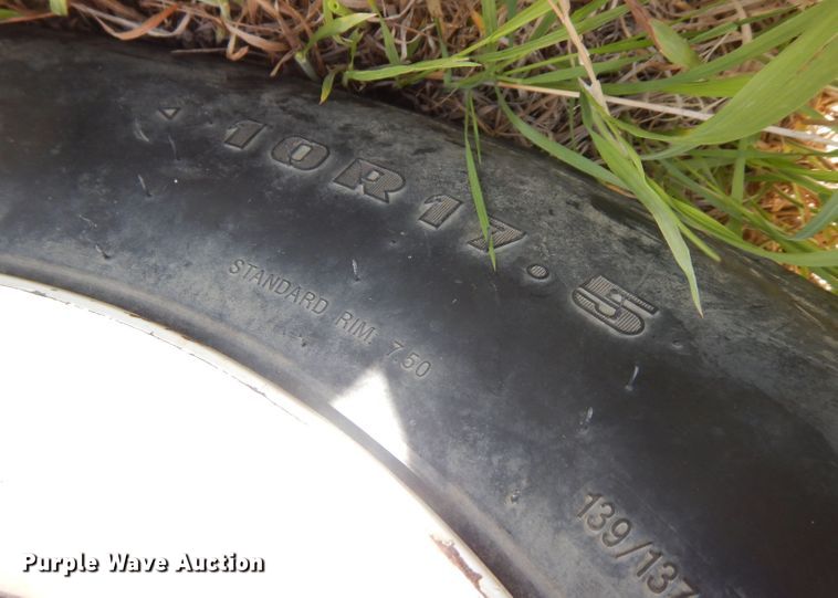 image for item FI9080 2013 NDE 2806  vertical feed mixer