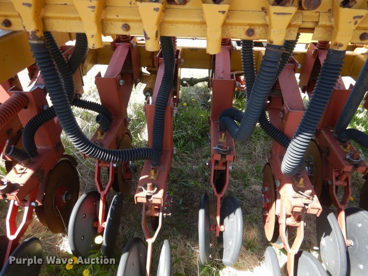 image for item FI9081 HayBuster 107  twin row grain drill