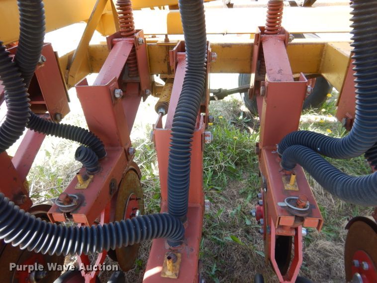 image for item FI9081 HayBuster 107  twin row grain drill