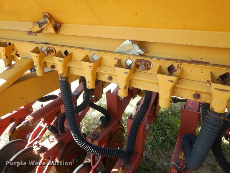 image for item FI9081 HayBuster 107  twin row grain drill