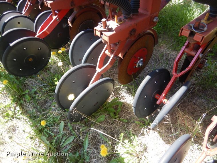 image for item FI9081 HayBuster 107  twin row grain drill