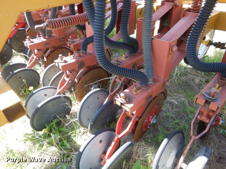image for item FI9081 HayBuster 107  twin row grain drill
