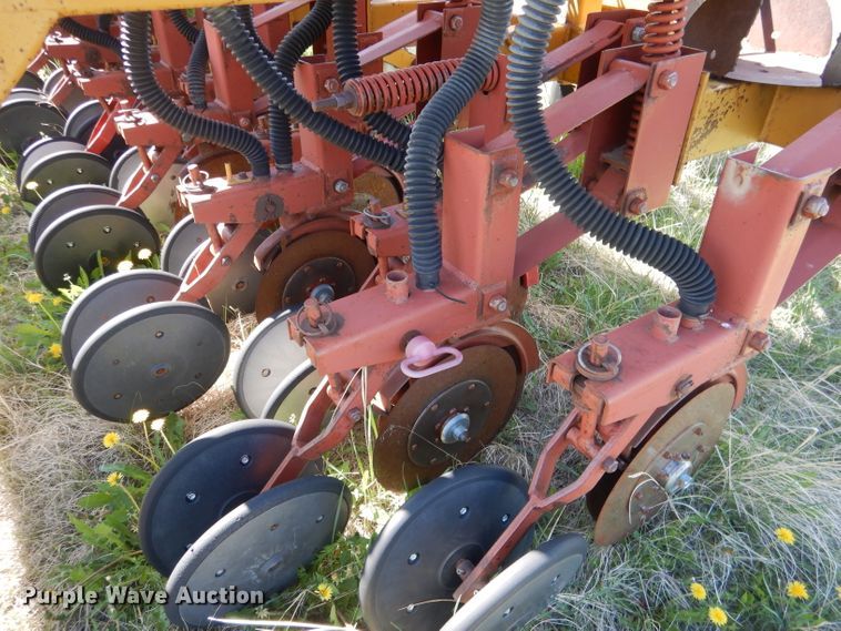 image for item FI9081 HayBuster 107  twin row grain drill