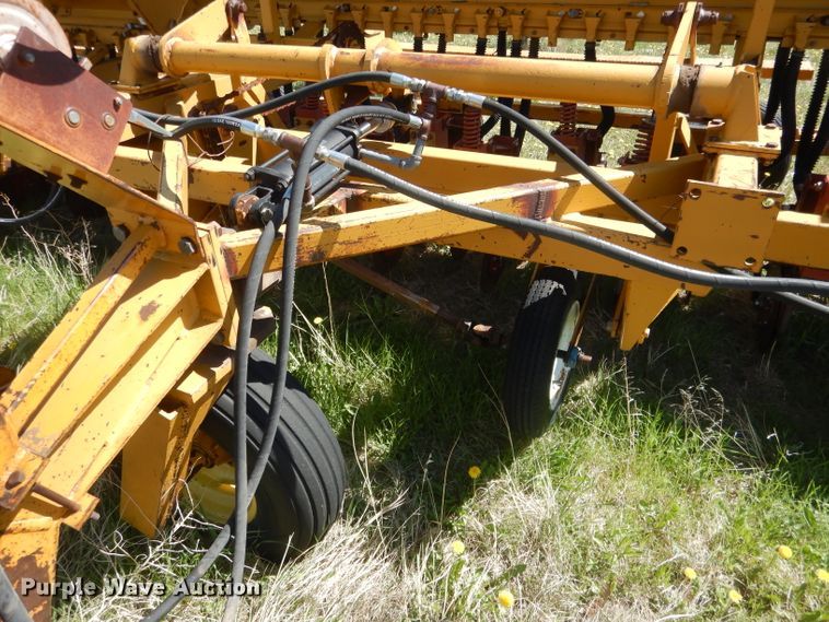 image for item FI9081 HayBuster 107  twin row grain drill