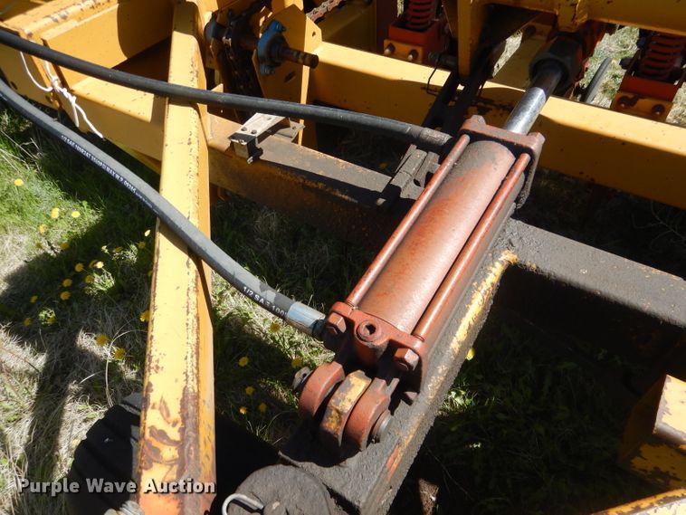 image for item FI9081 HayBuster 107  twin row grain drill