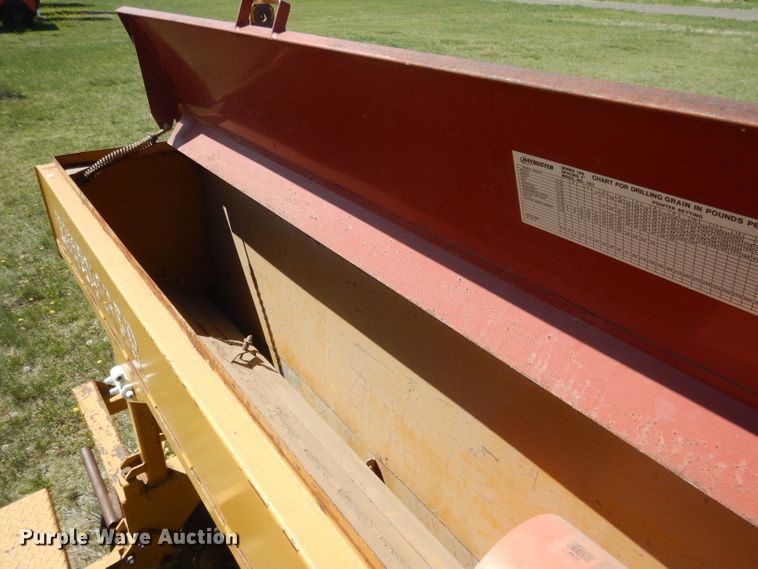 image for item FI9081 HayBuster 107  twin row grain drill