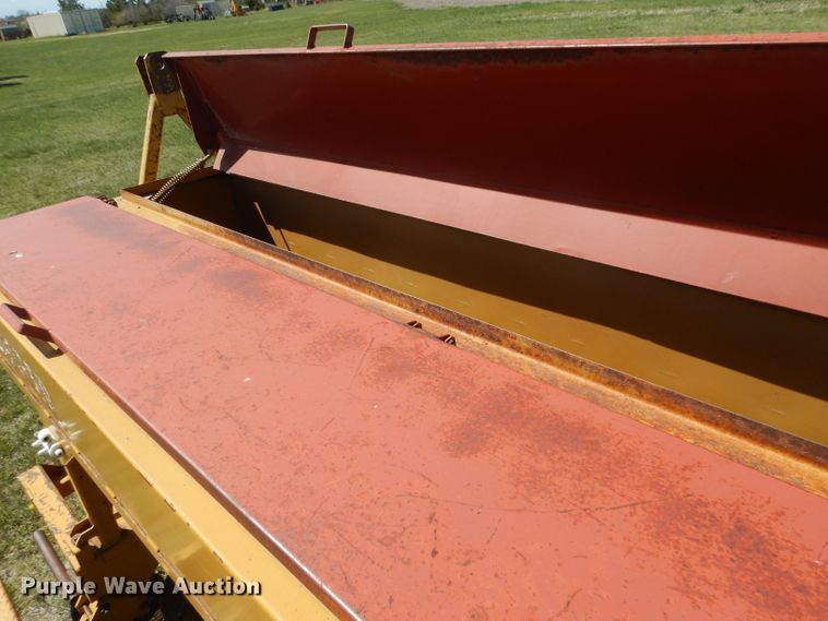 image for item FI9081 HayBuster 107  twin row grain drill