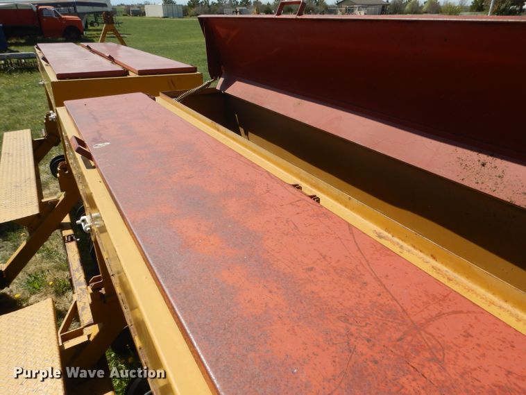 image for item FI9081 HayBuster 107  twin row grain drill