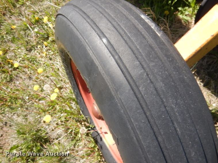 image for item FI9081 HayBuster 107  twin row grain drill