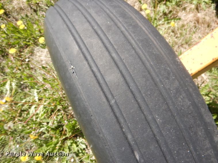 image for item FI9081 HayBuster 107  twin row grain drill