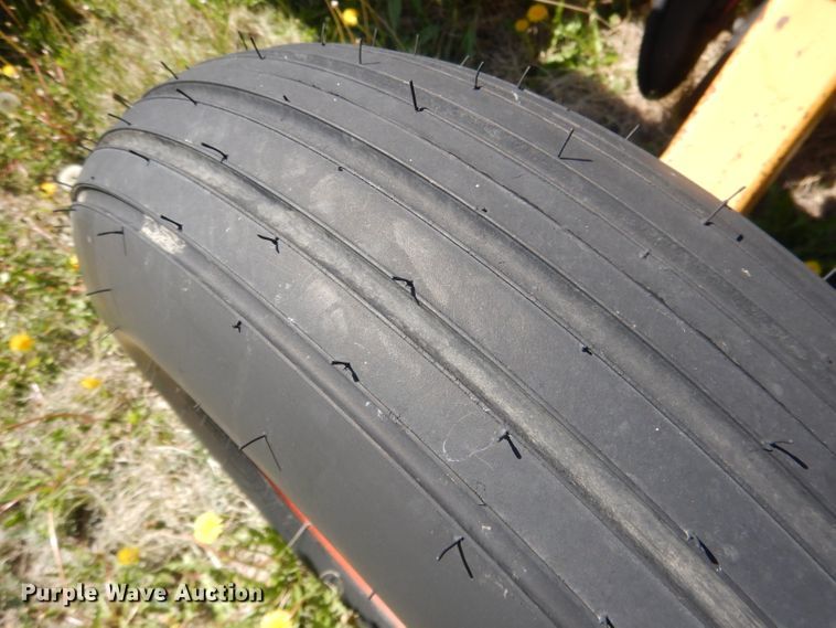 image for item FI9081 HayBuster 107  twin row grain drill