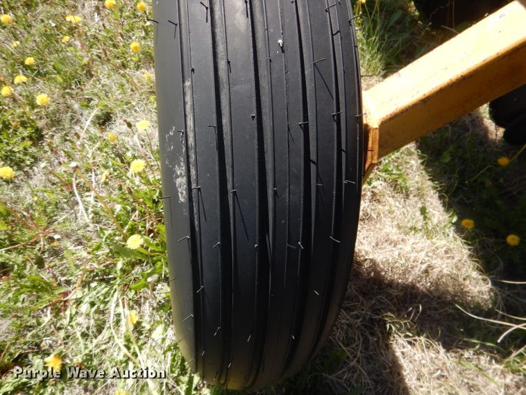 image for item FI9081 HayBuster 107  twin row grain drill