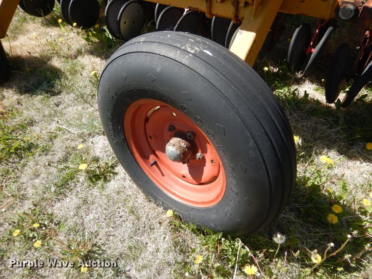 image for item FI9081 HayBuster 107  twin row grain drill