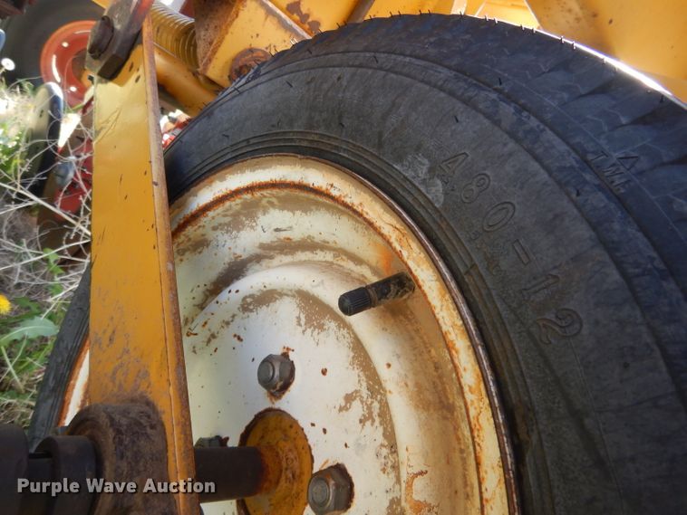 image for item FI9081 HayBuster 107  twin row grain drill