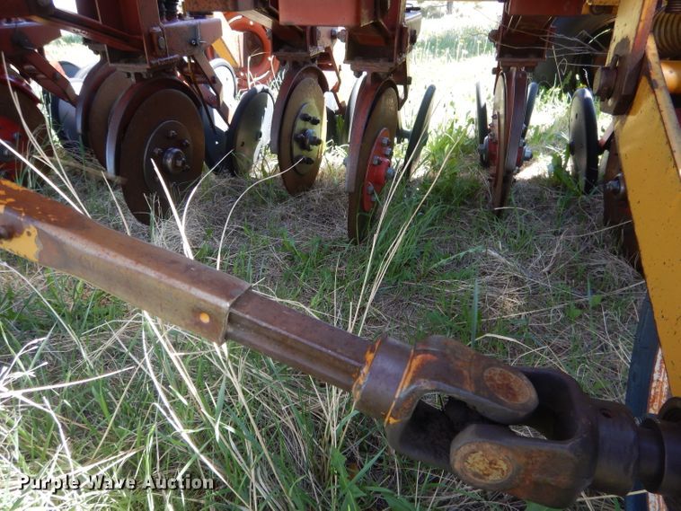 image for item FI9081 HayBuster 107  twin row grain drill