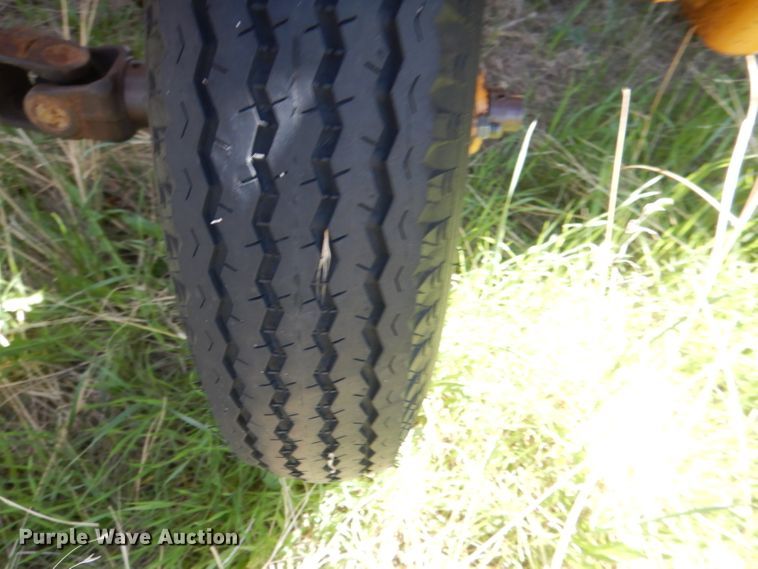 image for item FI9081 HayBuster 107  twin row grain drill