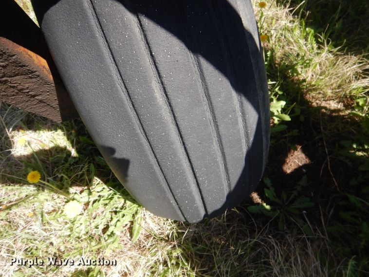 image for item FI9081 HayBuster 107  twin row grain drill