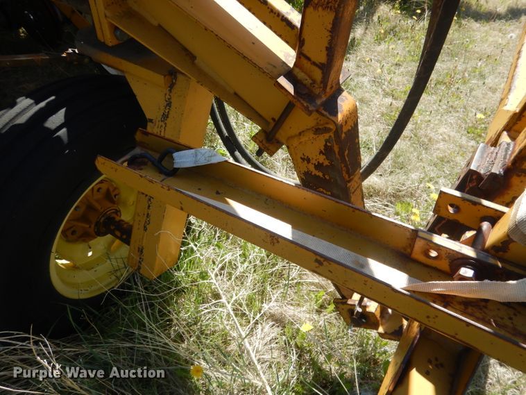 image for item FI9081 HayBuster 107  twin row grain drill