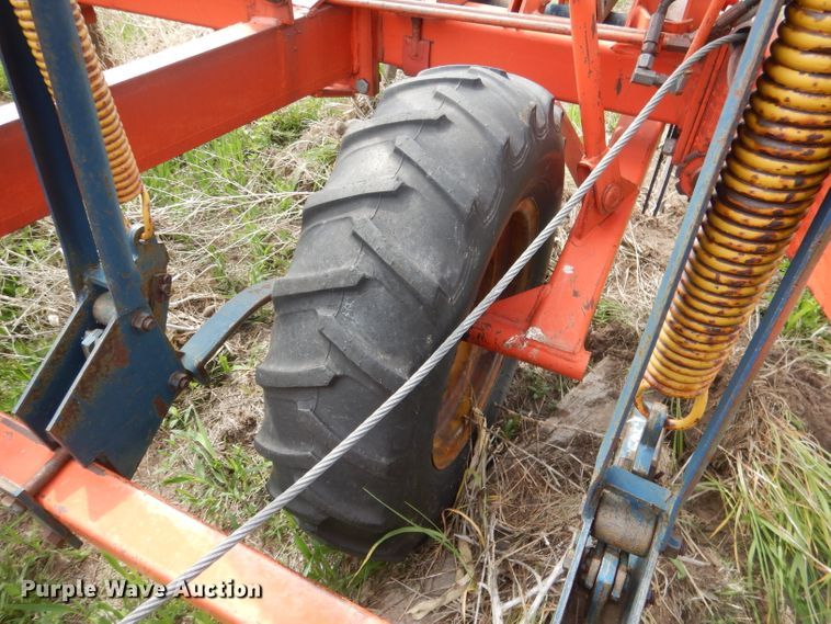 image for item FI9086 Morris 3336  rod weeder