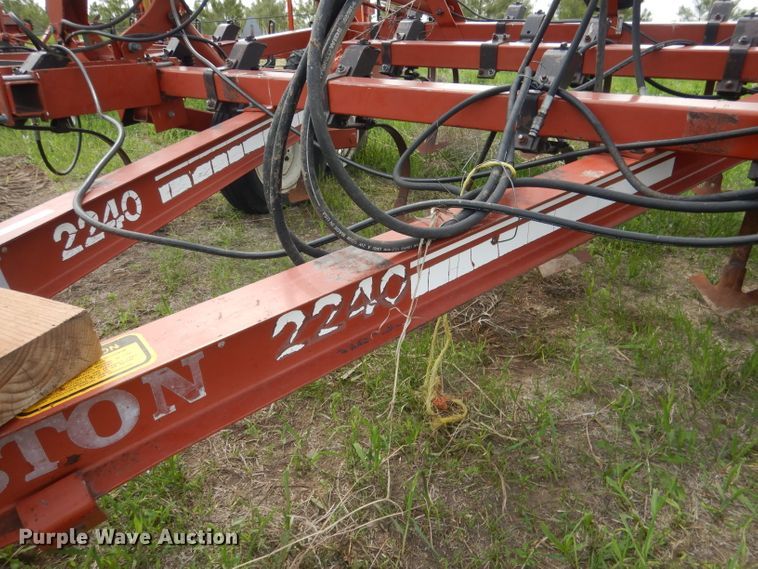 image for item FI9087 Hesston 2240  field cultivator