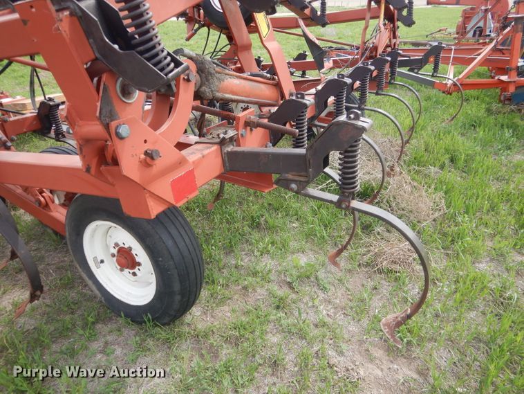 image for item FI9087 Hesston 2240  field cultivator