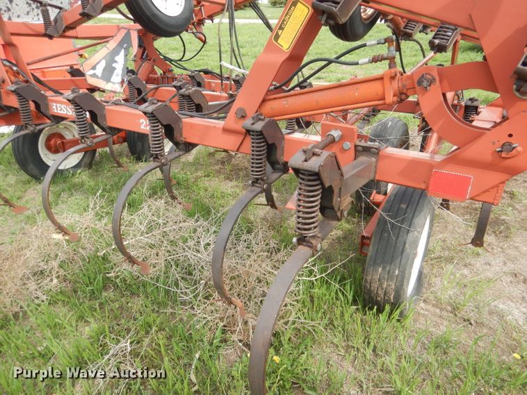 image for item FI9087 Hesston 2240  field cultivator