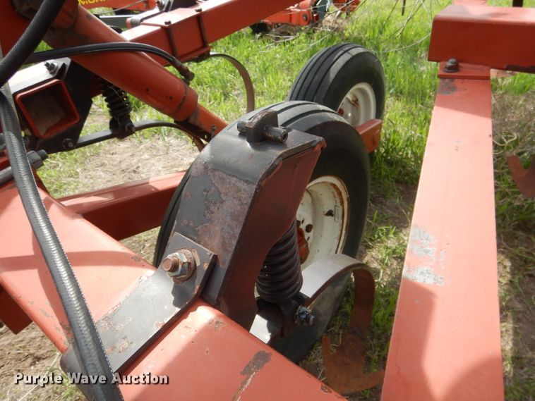 image for item FI9087 Hesston 2240  field cultivator