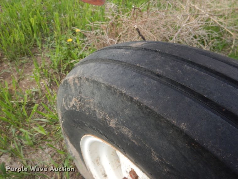 image for item FI9087 Hesston 2240  field cultivator