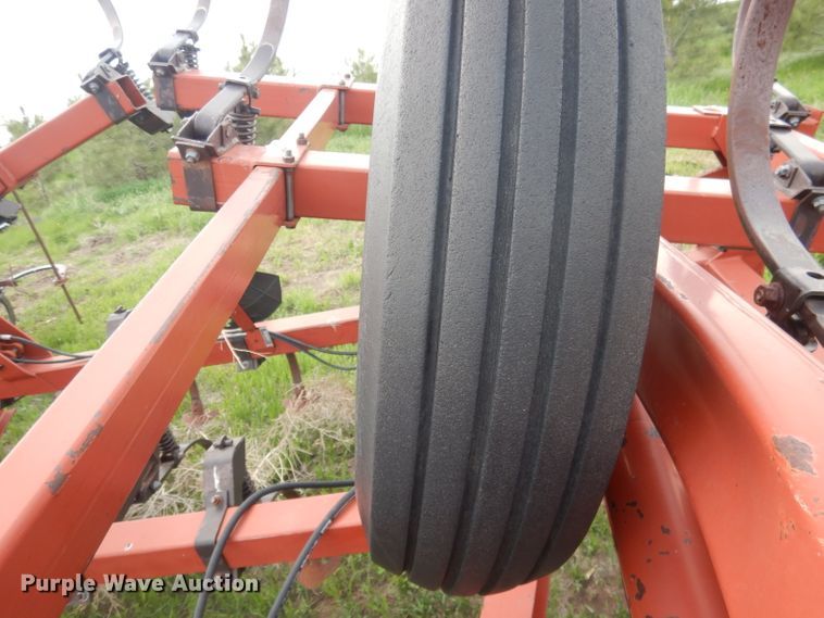 image for item FI9087 Hesston 2240  field cultivator