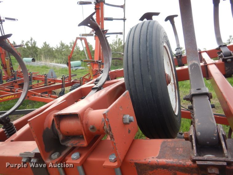 image for item FI9087 Hesston 2240  field cultivator