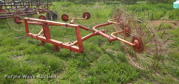 image for item FI9090 Vicon hay rake