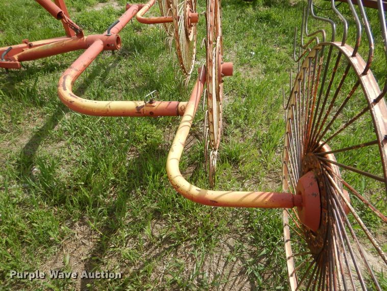 image for item FI9090 Vicon hay rake