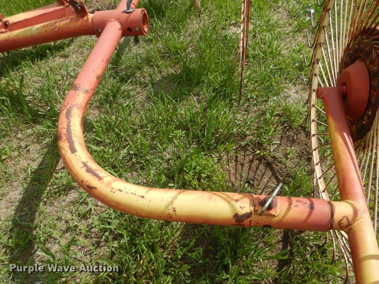 image for item FI9090 Vicon hay rake